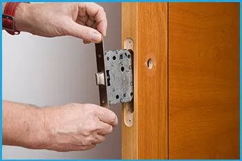 Lock Locksmith Services Pontiac, MI 248-491-8779 Lock Locksmith Services Pontiac, MI 248-491-8779 - 13-new-locks-installation