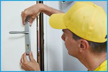 Lock Locksmith Services Pontiac, MI 248-491-8779 - 4-professional-locksmith